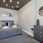 Bateman, Modern Centre Sleeps 6 Apartamento