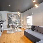 Bateman, Modern Centre Sleeps 6 *
