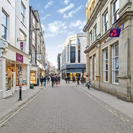 Bateman, Modern Centre Sleeps 6 Daire *