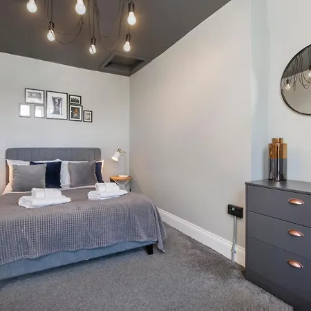 Bateman, Modern Centre Sleeps 6 公寓