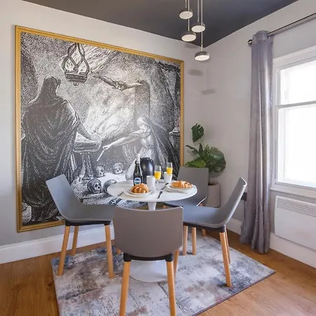 Bateman, Modern Centre Sleeps 6 * 约克